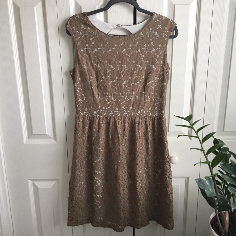 Lace dress